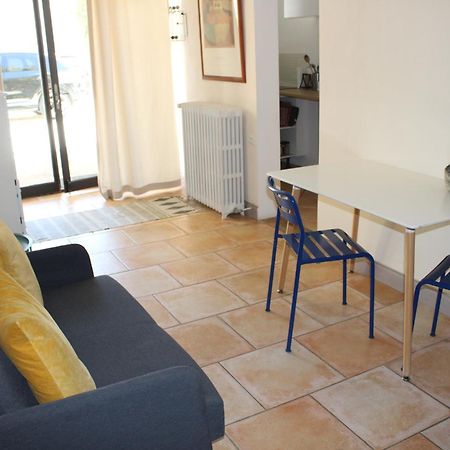 Agreable Appartement P2 Centre Ville Au Calme. Ним Экстерьер фото