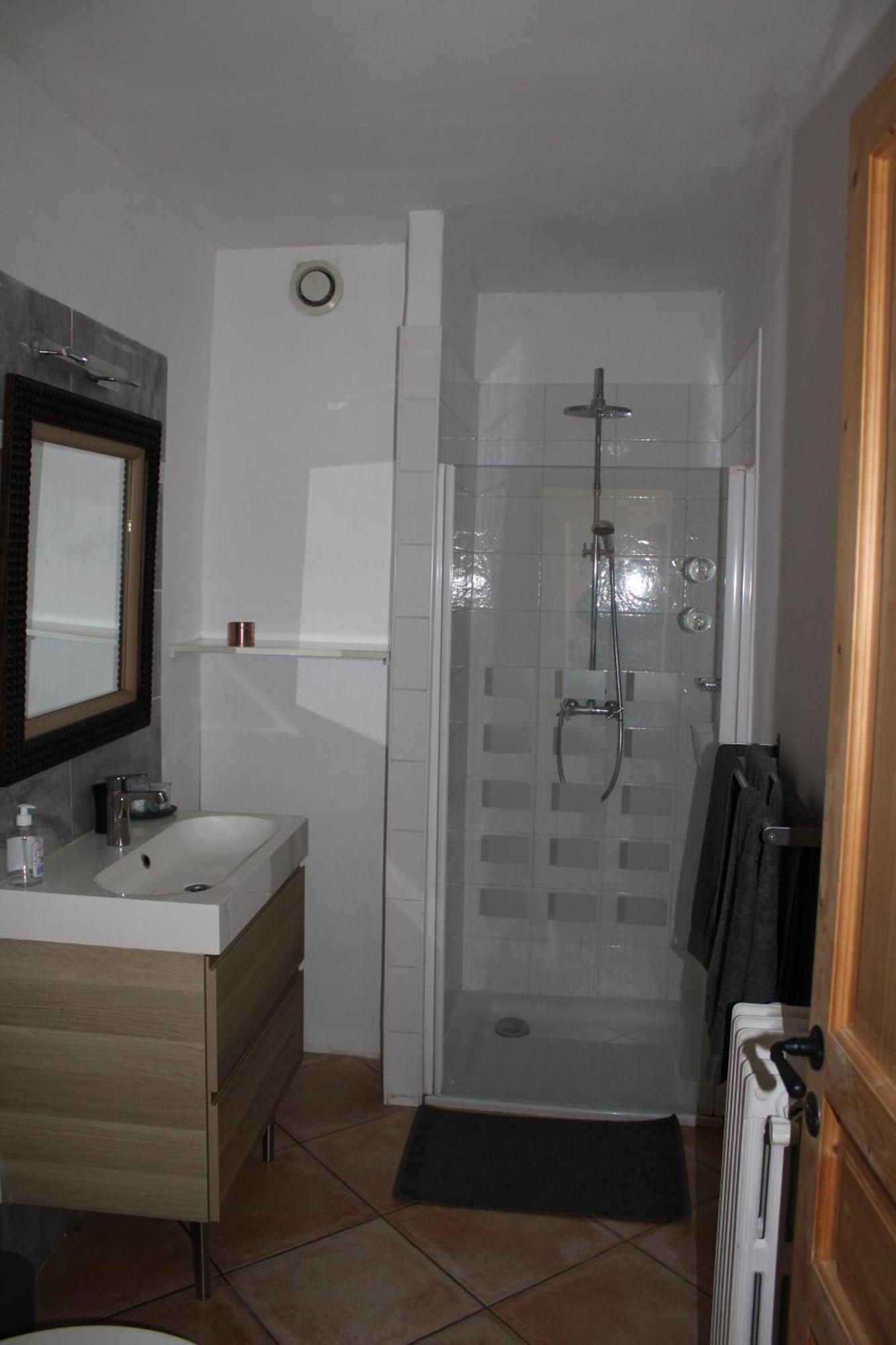 Agreable Appartement P2 Centre Ville Au Calme. Ним Экстерьер фото